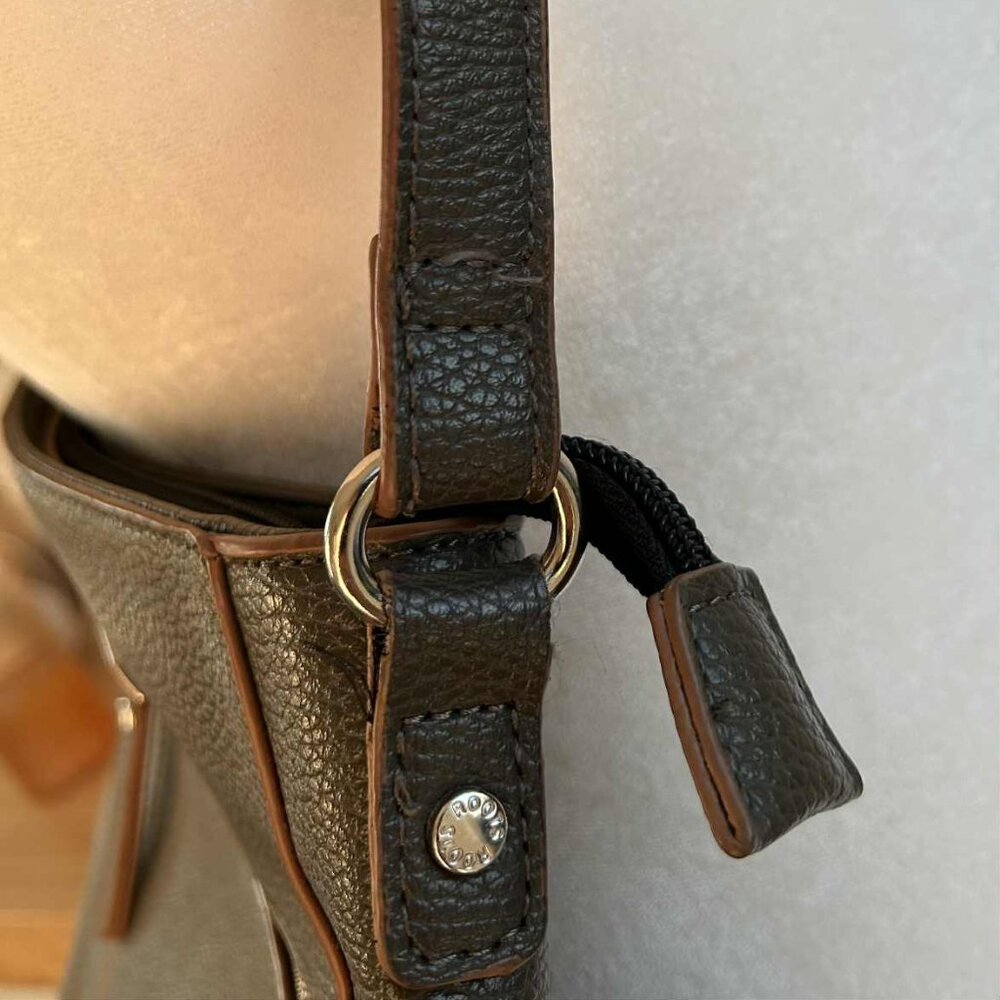 Roots Pebbled Olive-Brown Vegan Leather Shoulder/Crossbody Bag – US OS - Picture 3 of 7